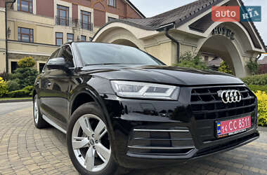 Позашляховик / Кросовер Audi Q5 2019 в Львові