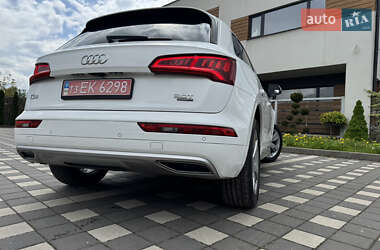 Позашляховик / Кросовер Audi Q5 2018 в 