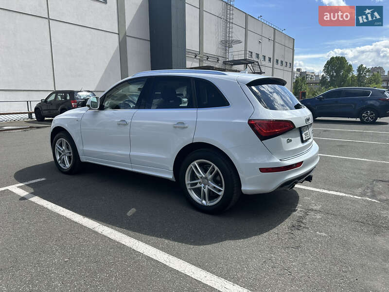 Внедорожник / Кроссовер Audi Q5 2016 в Киеве