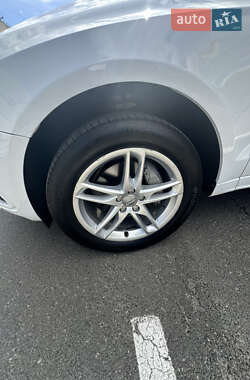 Позашляховик / Кросовер Audi Q5 2016 в Києві