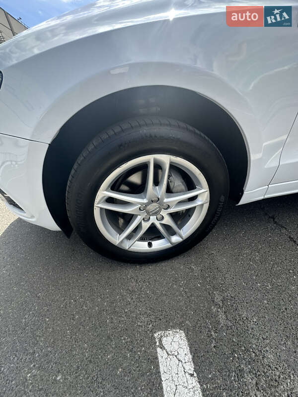 Внедорожник / Кроссовер Audi Q5 2016 в Киеве