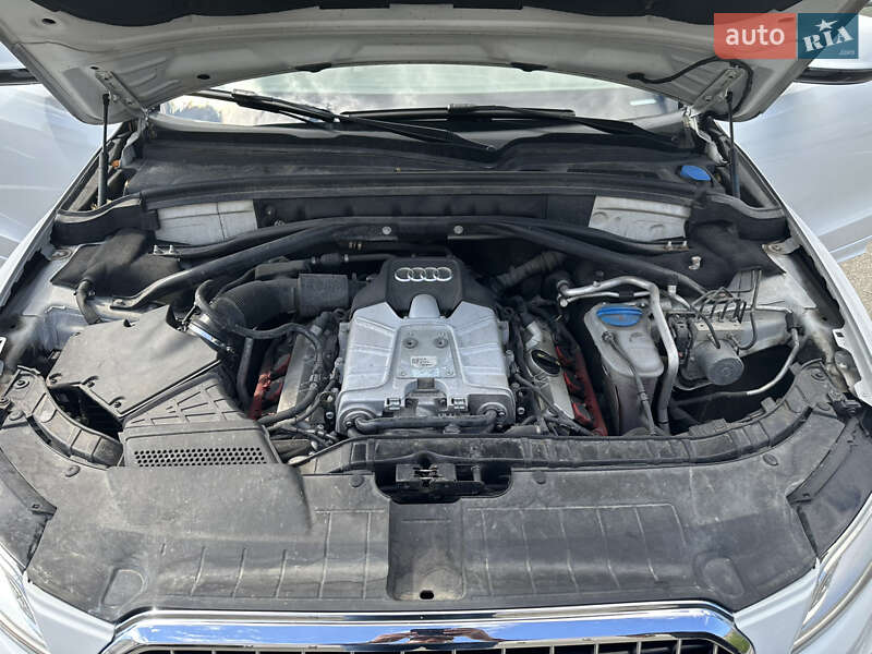 Внедорожник / Кроссовер Audi Q5 2016 в Киеве