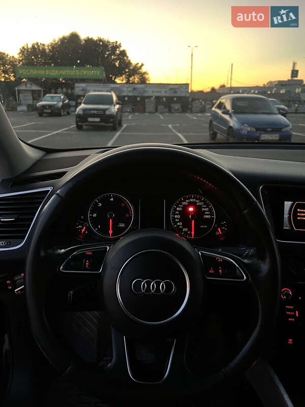 Позашляховик / Кросовер Audi Q5 2014 в Києві