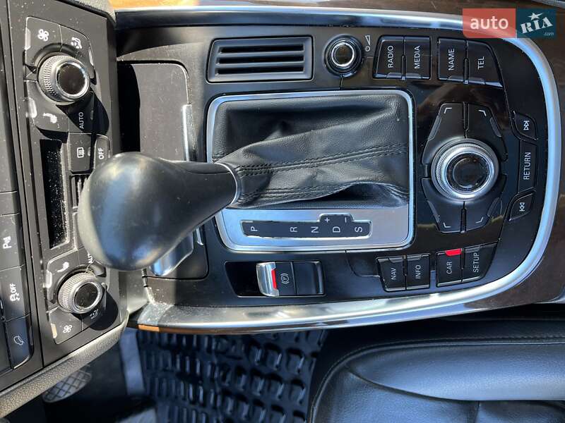 Внедорожник / Кроссовер Audi Q5 2010 в Нетешине фото 29 Внедорожник / Кроссовер Audi Q5 2010 в Нетешине