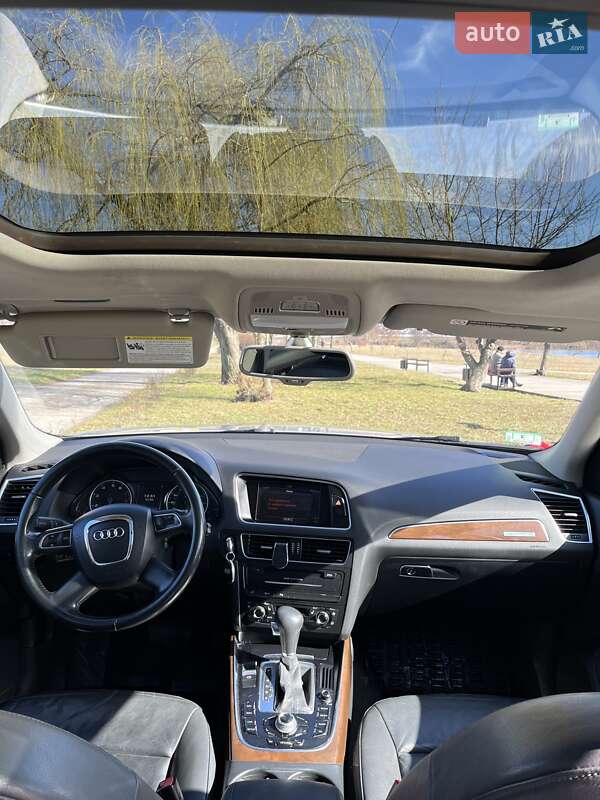 Внедорожник / Кроссовер Audi Q5 2010 в Нетешине фото 34 Внедорожник / Кроссовер Audi Q5 2010 в Нетешине