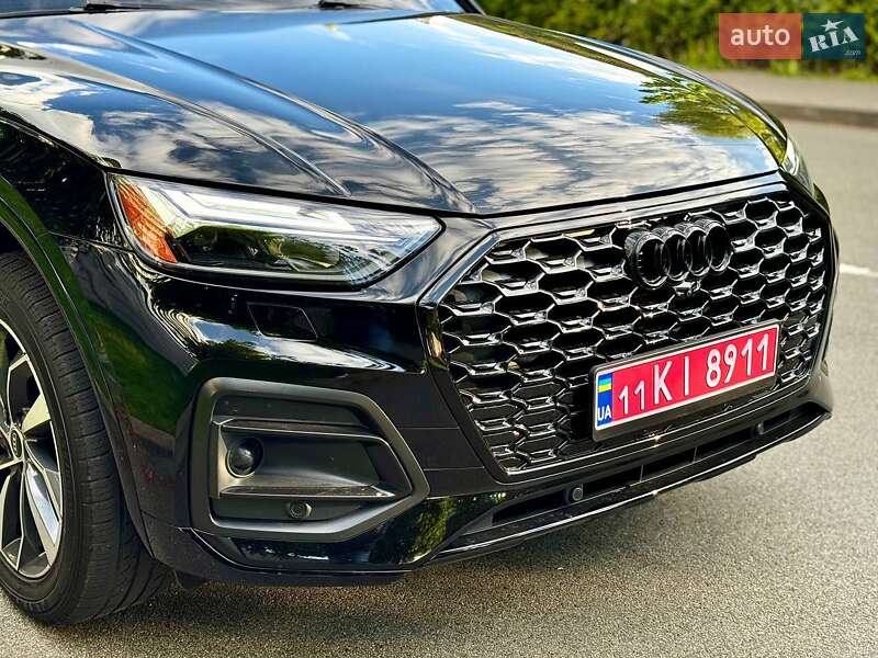 Внедорожник / Кроссовер Audi Q5 2021 в Киеве