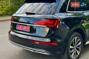 Позашляховик / Кросовер Audi Q5 2021 в 
