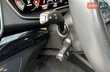 Позашляховик / Кросовер Audi Q5 2021 в 