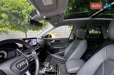 Позашляховик / Кросовер Audi Q5 2021 в 
