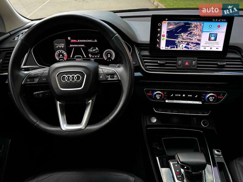 Внедорожник / Кроссовер Audi Q5 2021 в Киеве