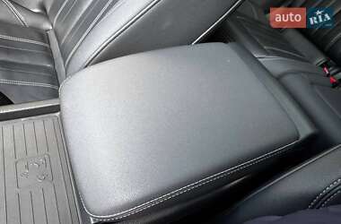 Позашляховик / Кросовер Audi Q5 2021 в 