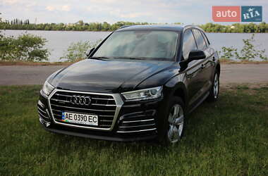 Позашляховик / Кросовер Audi Q5 2017 в 