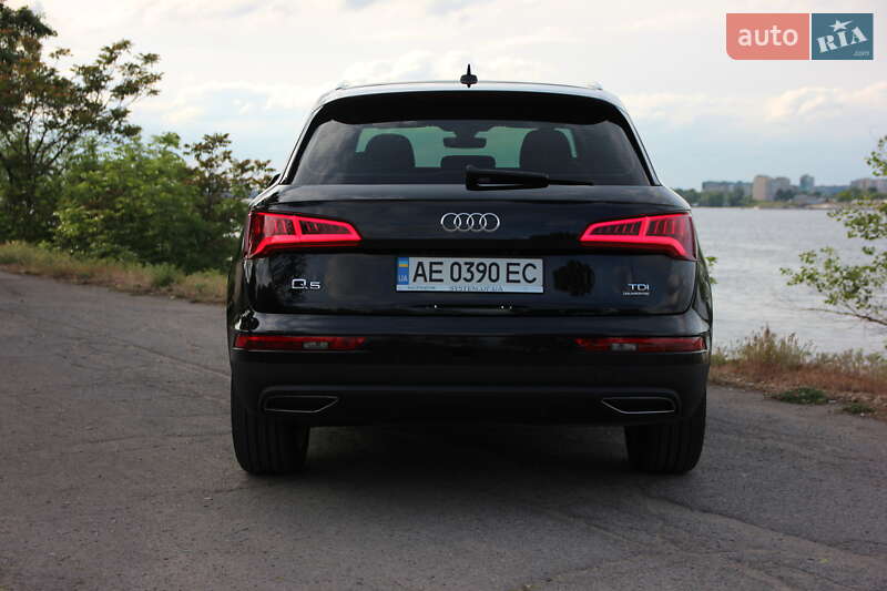 Внедорожник / Кроссовер Audi Q5 2017 в Днепре