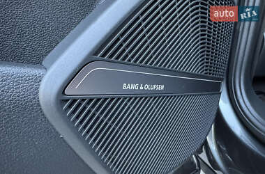 Внедорожник / Кроссовер Audi Q5 2021 в 