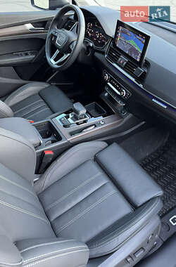 Внедорожник / Кроссовер Audi Q5 2021 в 