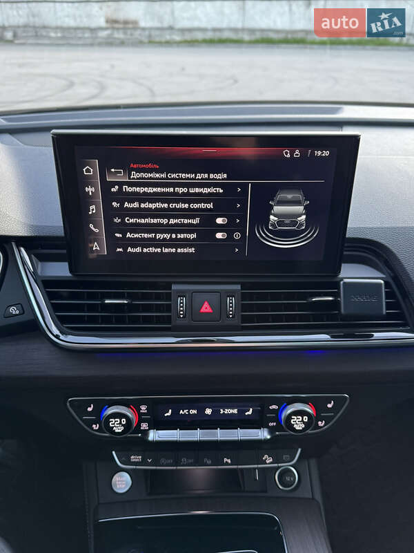Внедорожник / Кроссовер Audi Q5 2021 в Киеве