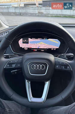 Внедорожник / Кроссовер Audi Q5 2021 в 