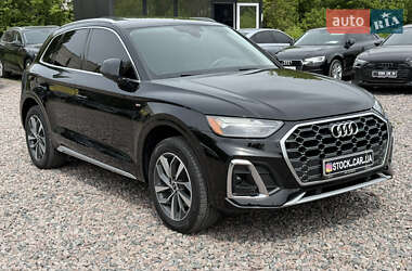 Внедорожник / Кроссовер Audi Q5 2022 в 