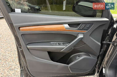 Внедорожник / Кроссовер Audi Q5 2022 в 