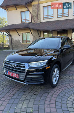 Внедорожник / Кроссовер Audi Q5 2019 в 