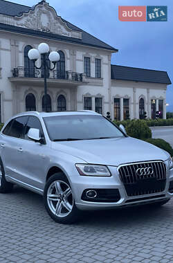 Позашляховик / Кросовер Audi Q5 2012 в 