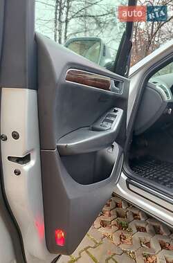 Внедорожник / Кроссовер Audi Q5 2011 в 