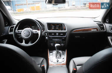 Внедорожник / Кроссовер Audi Q5 2016 в 
