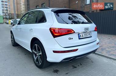 Позашляховик / Кросовер Audi Q5 2015 в 