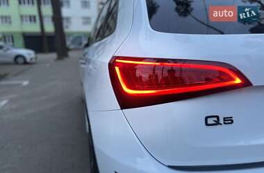 Позашляховик / Кросовер Audi Q5 2015 в 