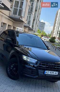 Внедорожник / Кроссовер Audi Q5 2017 в Днепре