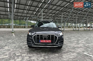 Внедорожник / Кроссовер Audi Q5 2020 в 