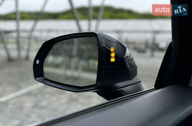 Внедорожник / Кроссовер Audi Q5 2020 в 