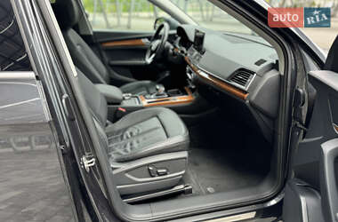 Внедорожник / Кроссовер Audi Q5 2020 в 