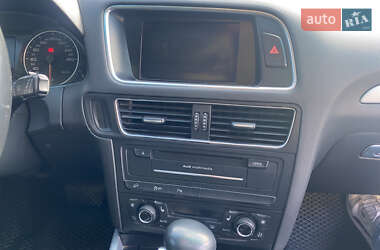 Внедорожник / Кроссовер Audi Q5 2010 в 