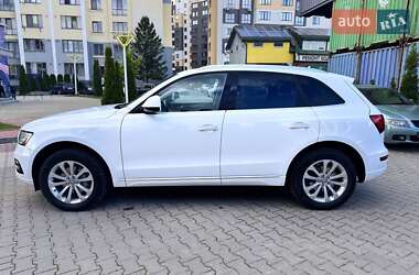 Позашляховик / Кросовер Audi Q5 2015 в 