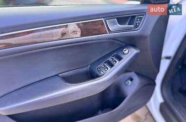 Позашляховик / Кросовер Audi Q5 2015 в 