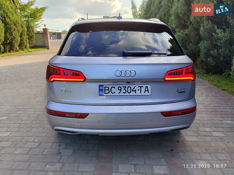 Внедорожник / Кроссовер Audi Q5 2017 в Львове