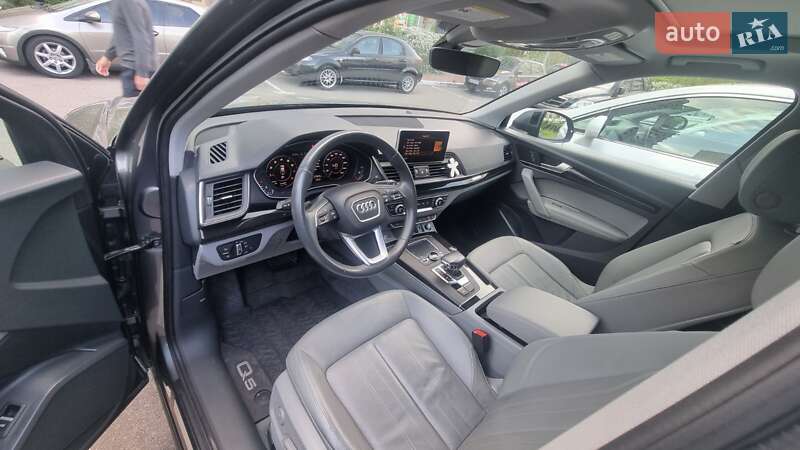 Внедорожник / Кроссовер Audi Q5 2019 в Киеве