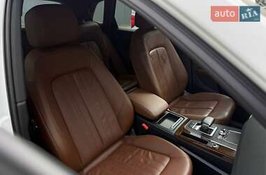 Внедорожник / Кроссовер Audi Q5 2018 в 