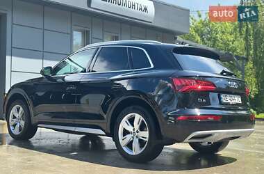 Внедорожник / Кроссовер Audi Q5 2018 в 