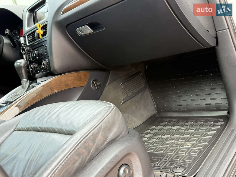 Позашляховик / Кросовер Audi Q5 2010 в Дрогобичі