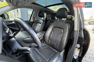 Внедорожник / Кроссовер Audi Q5 2015 в 