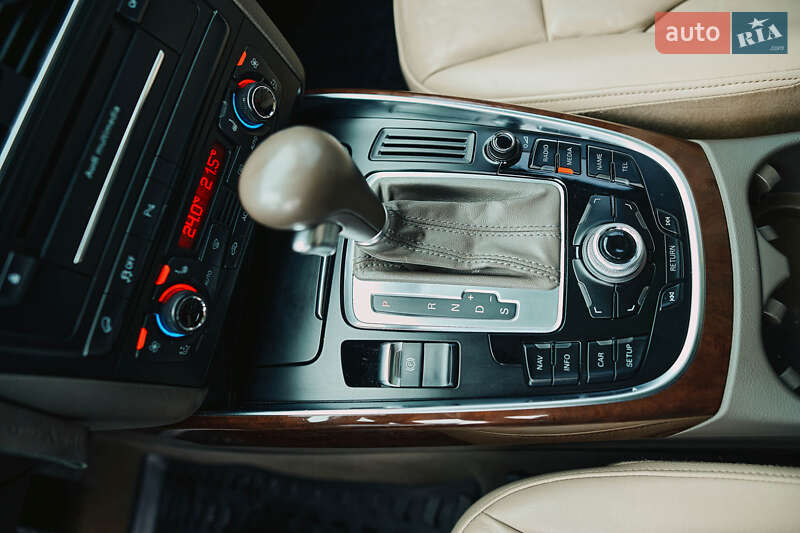 Внедорожник / Кроссовер Audi Q5 2011 в Камне-Каширском