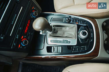 Внедорожник / Кроссовер Audi Q5 2011 в 