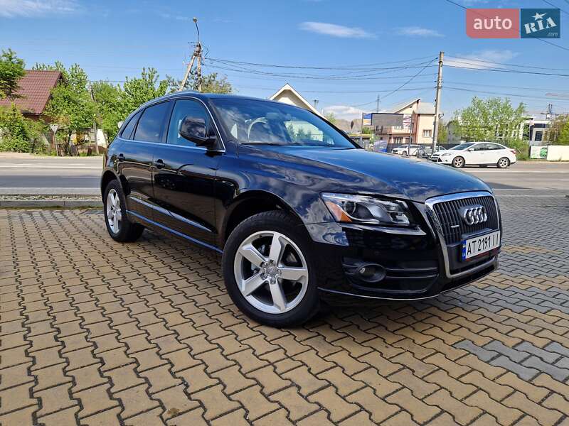 Внедорожник / Кроссовер Audi Q5 2010 в 