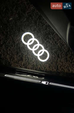 Внедорожник / Кроссовер Audi Q5 2021 в 