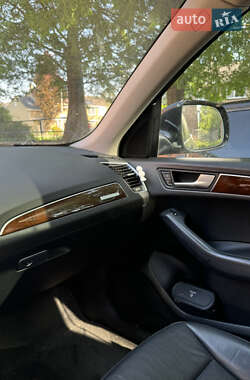 Позашляховик / Кросовер Audi Q5 2012 в 