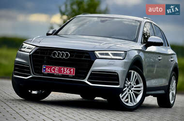 Позашляховик / Кросовер Audi Q5 2020 в 