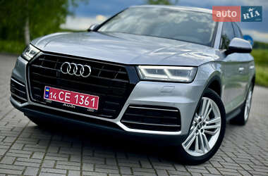 Позашляховик / Кросовер Audi Q5 2020 в 