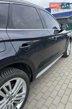 Внедорожник / Кроссовер Audi Q5 2020 в 